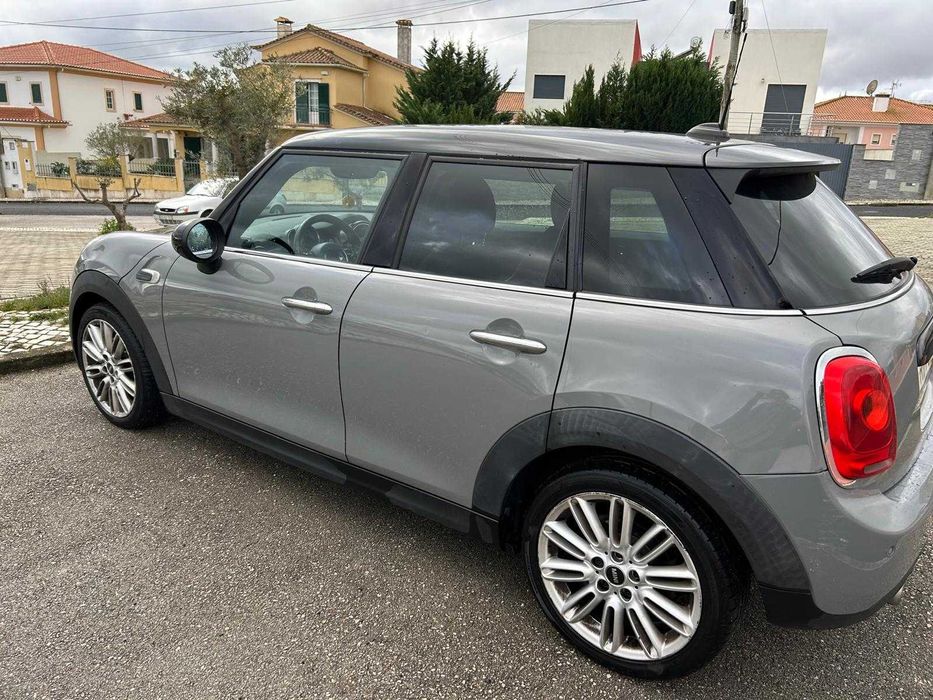 Mini Cooper D 1.5 116 cv 2016