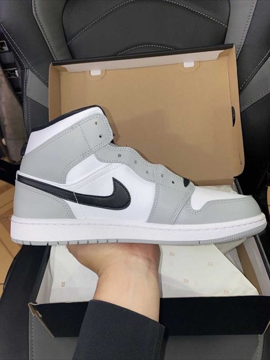 Jordan 1 Mid Light Smoke Grey r.42