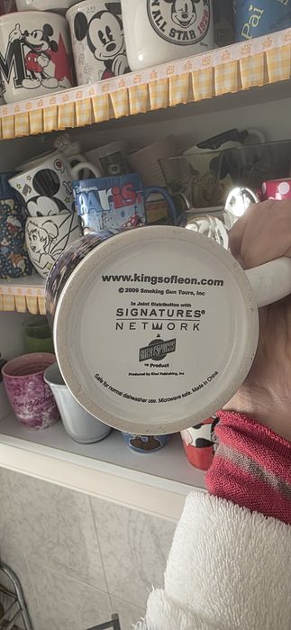 Caneca Kings Of Leon425651252631982084