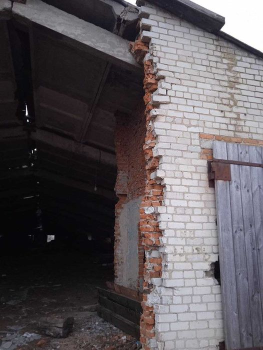 Продаж будівлі (клюшечник) телятників