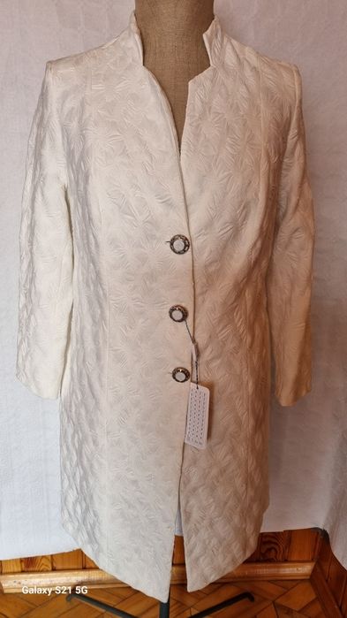 Przedłużany,elegancki żakiet Dante  Collection w rozmiarze 46.