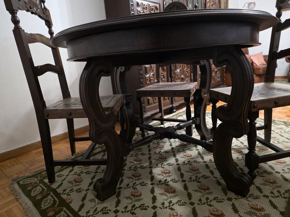 Mesa de jantar redonda