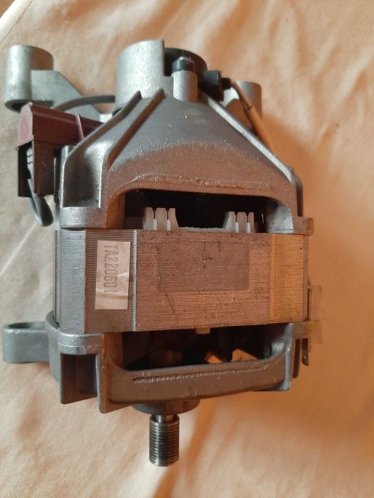 Silnik do pralki Elektrolux Heier Candy Bosch Beko Amica Whirlpool