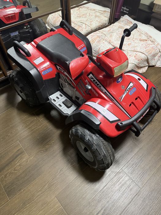 Квадроцикл електричний Peg Perego Polaris Sportsman 700 twin
