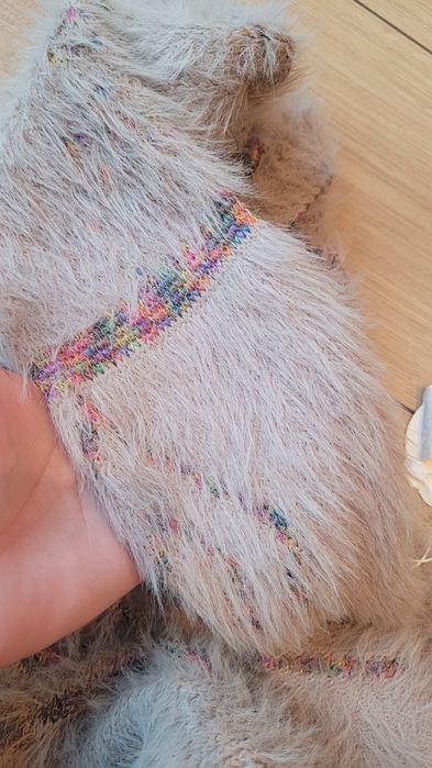 Nowy sweter puchaty r. L