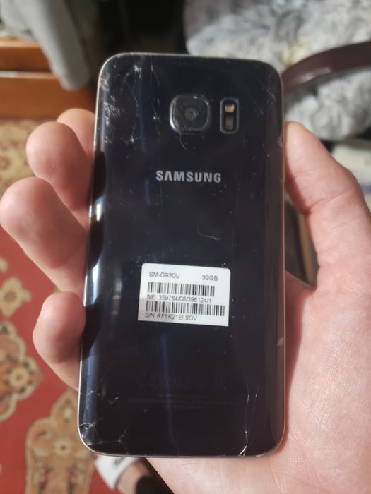 Телефони і планшети продаж