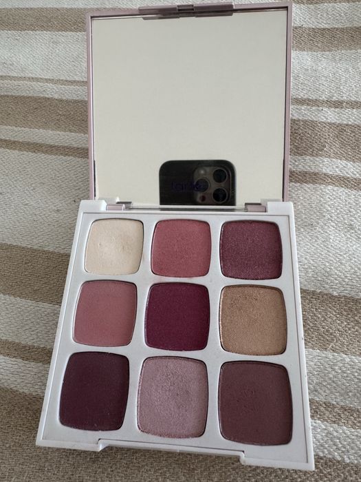 Тіні для повік , Tarte, tartelette