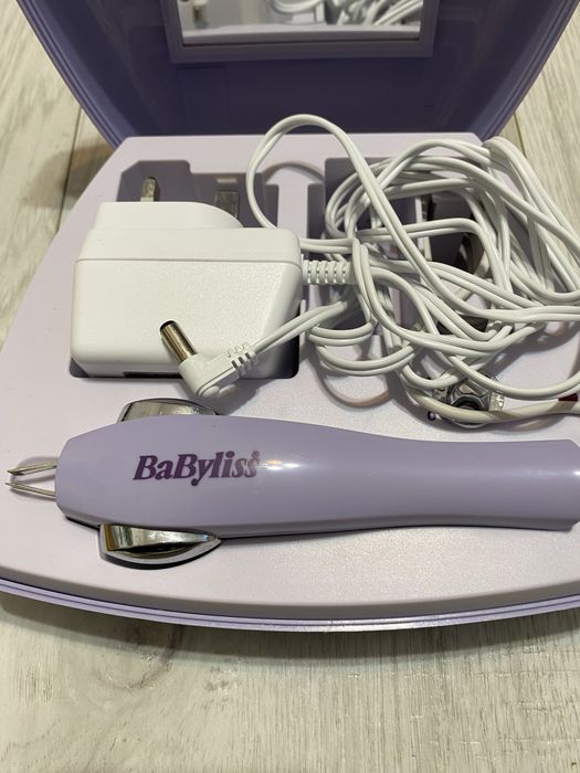BaByliss pęseta z podświetleniem