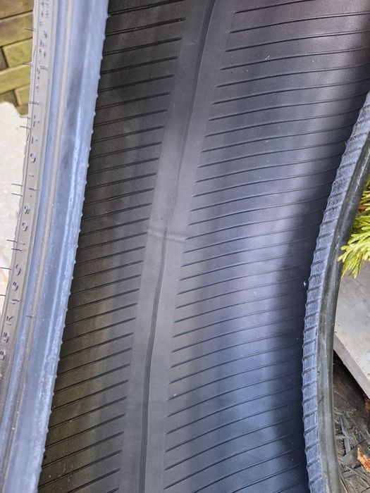 Komplet czterech opon Nokian hakka van 215/65/16c