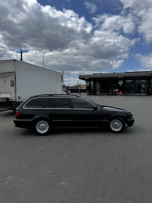 BMW E39 520i в хорошому стані