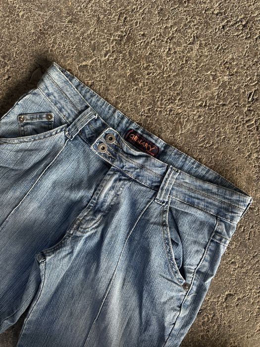 Archive bootcut, fleared jeans, streetwear
