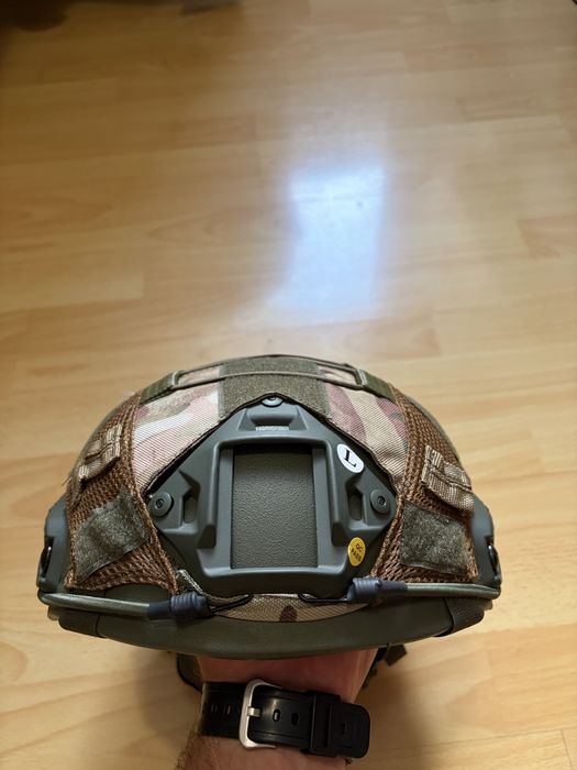 Новий шолом обміняю