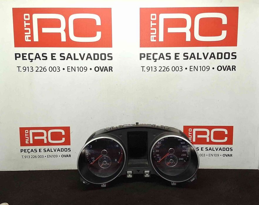 Quadrante / Painel de Instrumentos 5K0920870F - VW GOLF VI