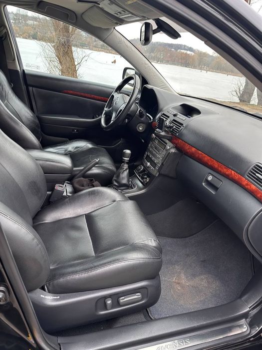 Toyota avensis для ЗСУ