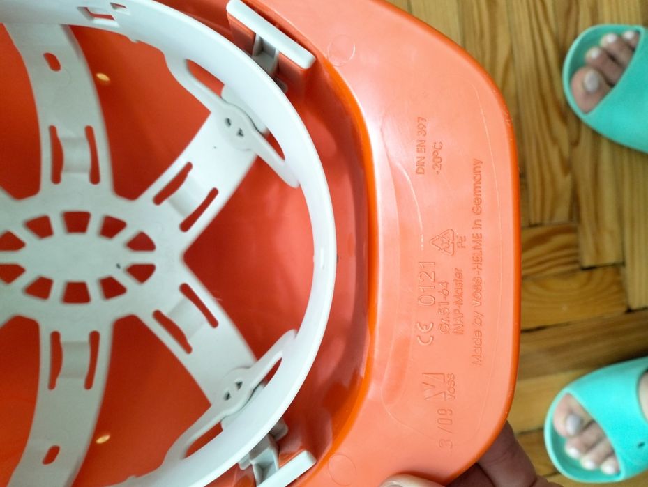 Каска будівельна