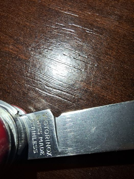 ніж victorinox huntsnan