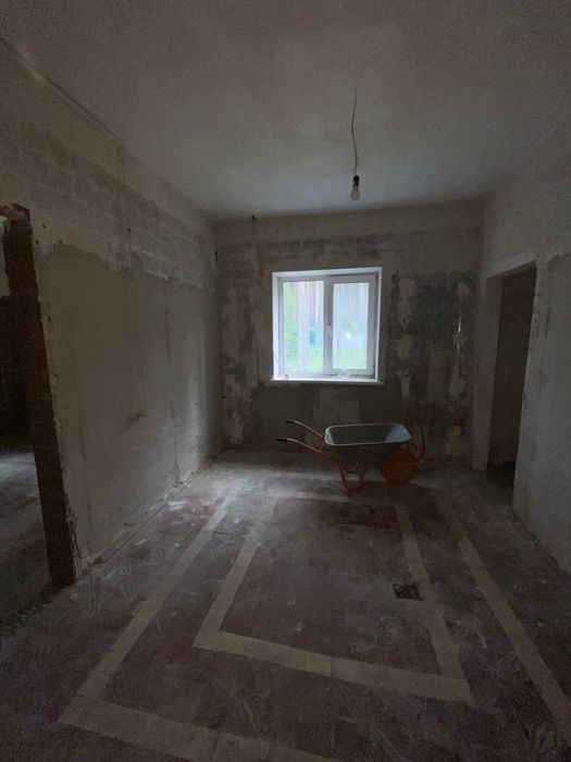 Оренда приміщення в 280м² в центрі с. Білогородка