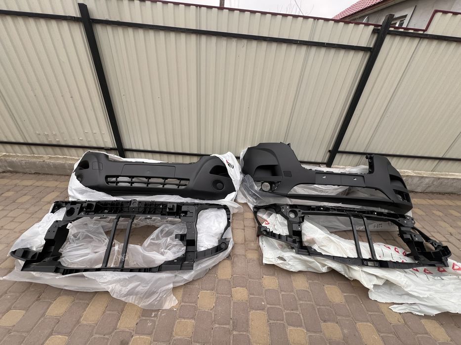 Бампер Реном мастєр