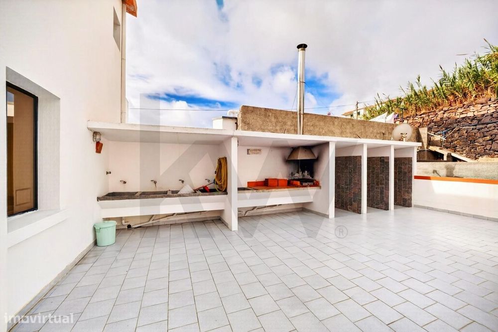 Estudio T0 com Garagem | Centro | Porto Santo