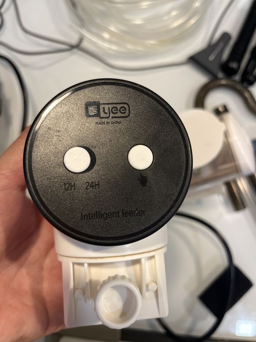 Conjunto comedouros automáticos para aquári