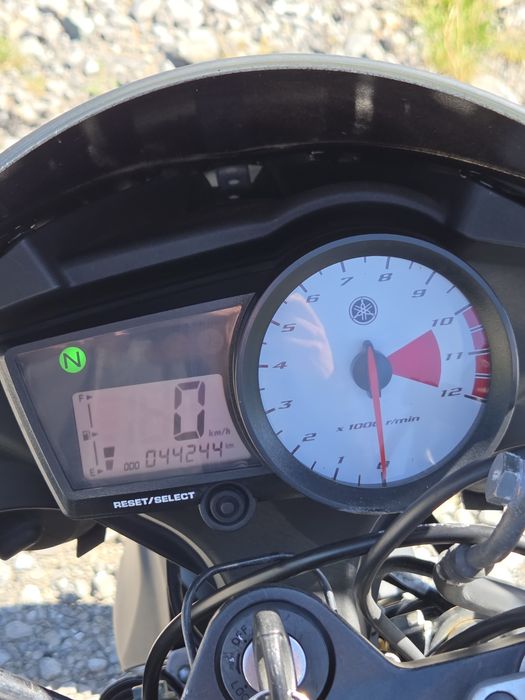 Motocykl Yamaha yzf r125