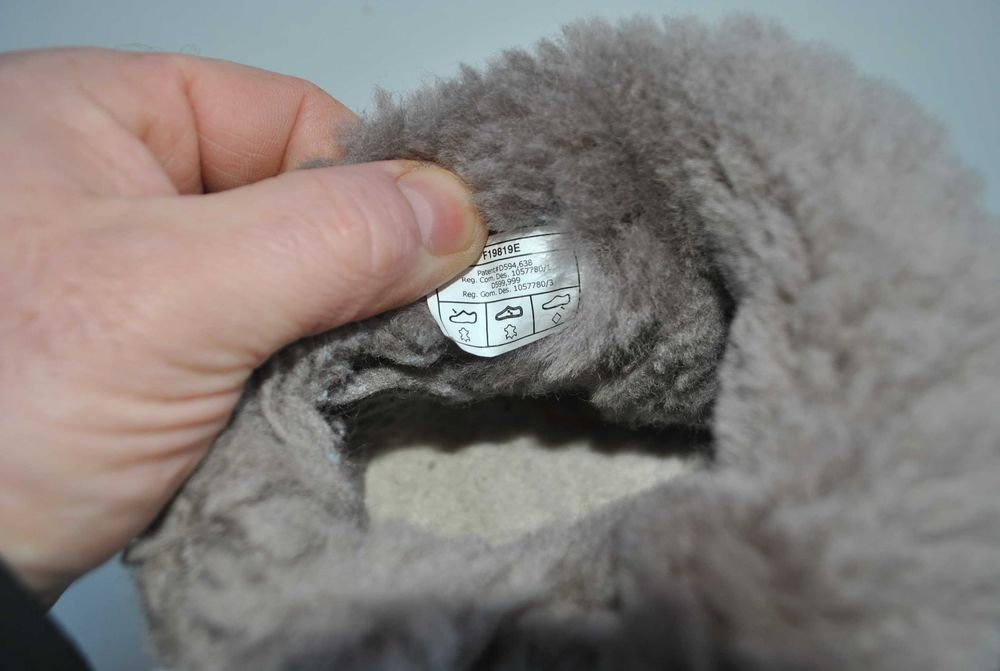 Botki mukluki Ugg Mini Bailey Button II