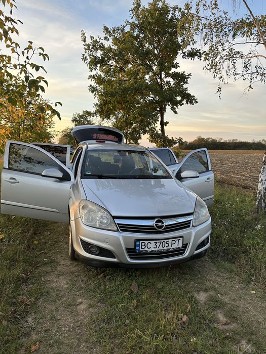 Продам опель астра h 1,9