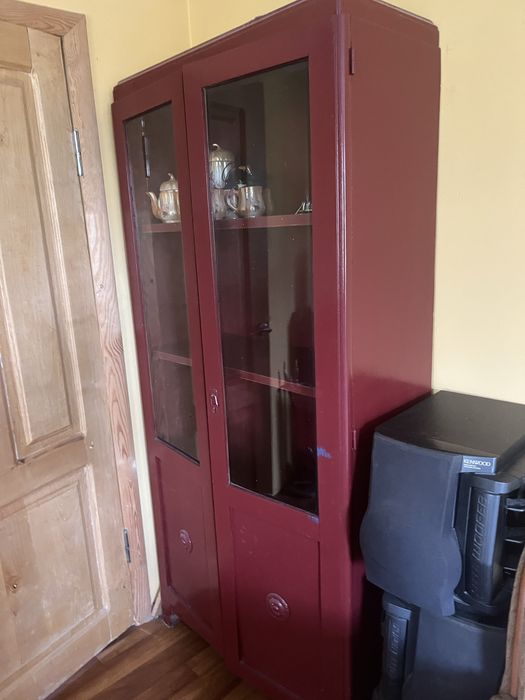 Продам сервант шкаф стенка