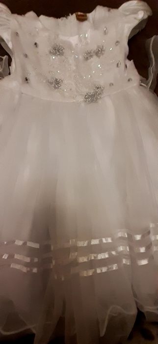 Прокат плаття сніжинки 2шт.