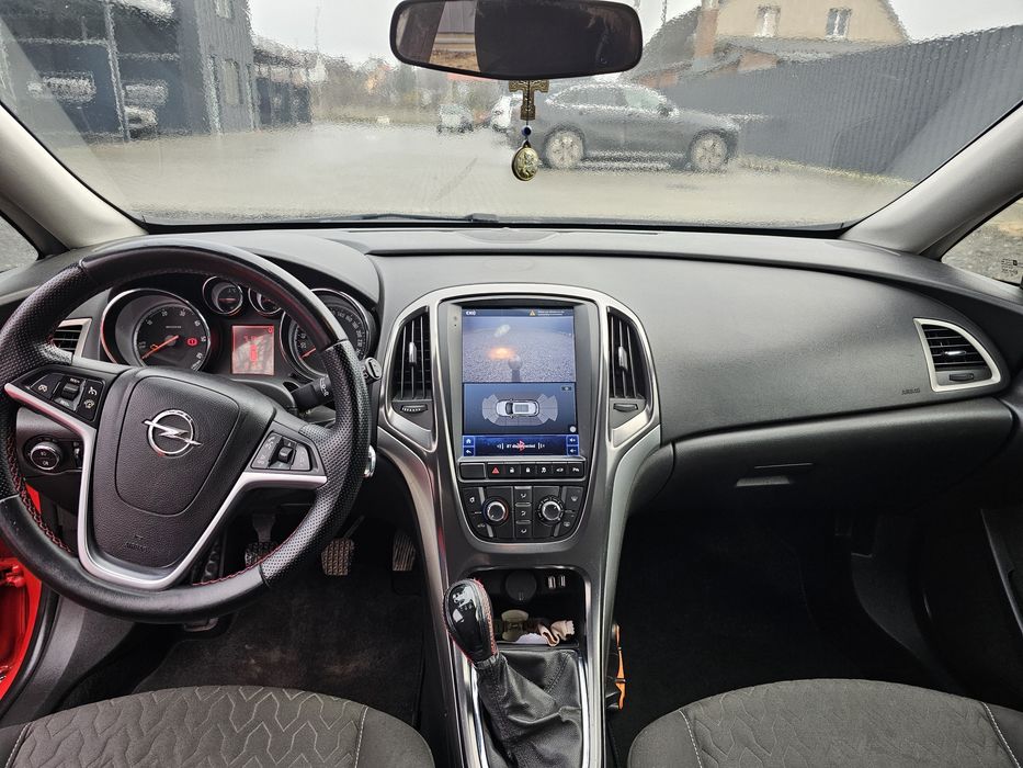 Opel Astra J 2013 1.7d