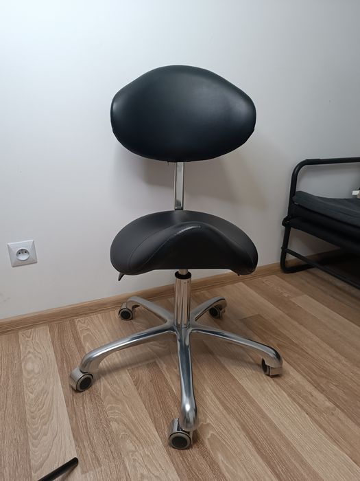 Krzesło taboret kosmetyczny