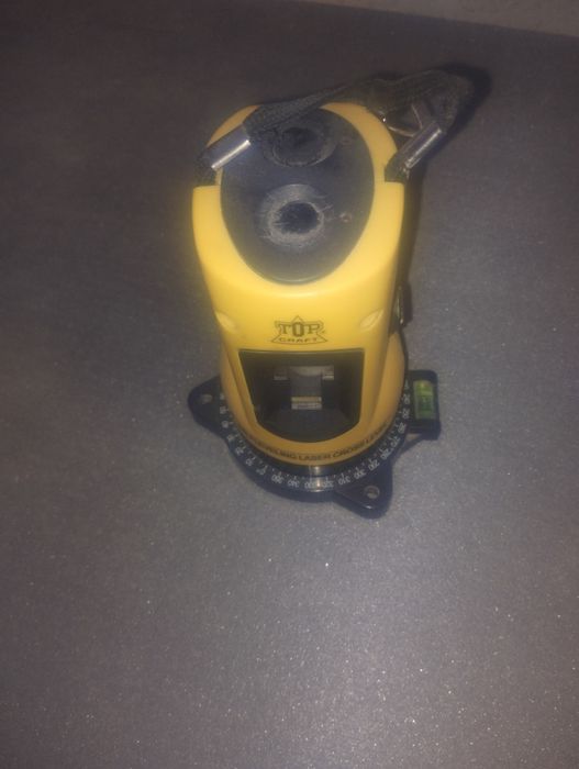 Продам б/у лазерний рівень topcraft xyz181be/2014