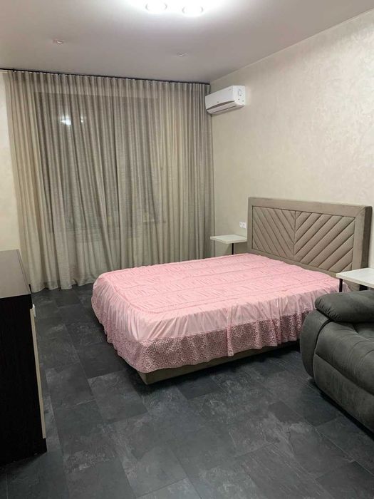 Продается 2-х ком квартира на 97 квартале проспект Университетский