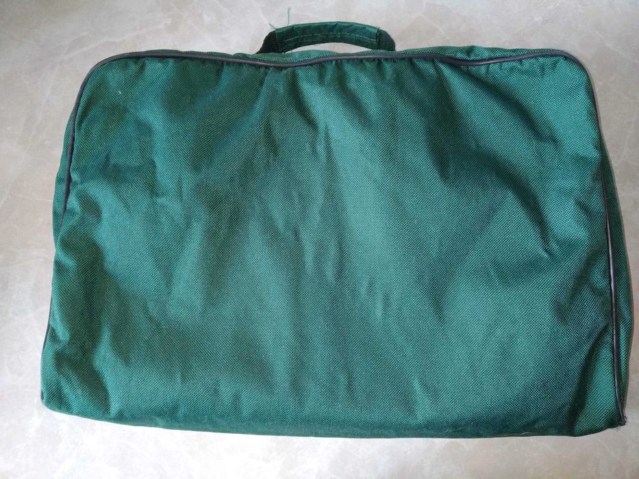 Torba na laptopa i dokumenty butelkowa zieleń, Bardzo pojemna