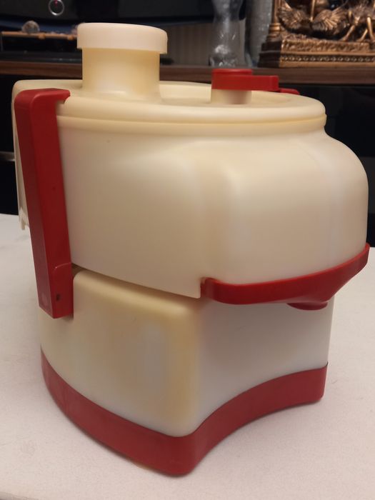 Соковижималка- шинковка