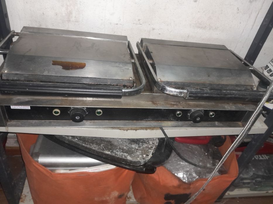 Tostadeira/grelhador industrial inox 70€