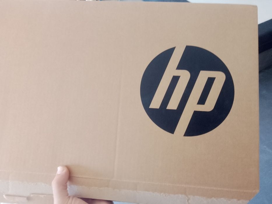 Laptop HP /cno 15-fdo517ng