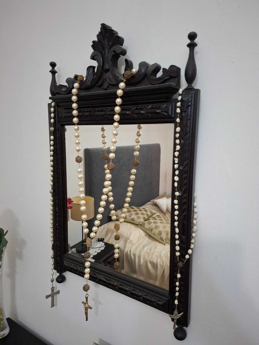 Mobilia quarto madeira escura sem cama