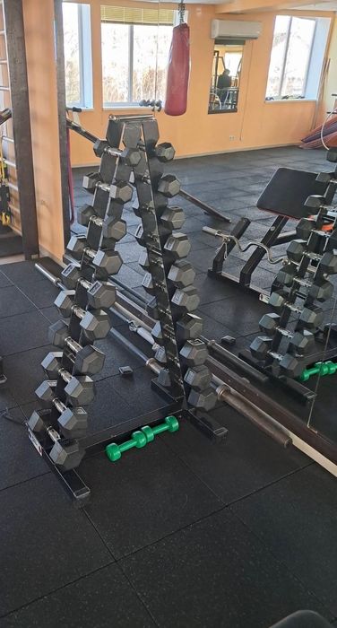 Тренажерний зал під ключ