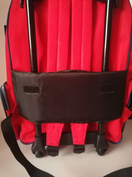 Mochila trolley com publicidade da Coca-Cola