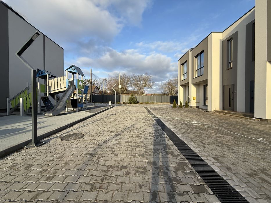 Продаж таунхауса з ремонтом