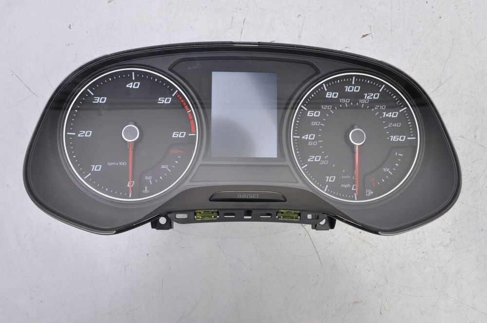 SEAT LEON III 2.0 TDI 150 KM LICZNIK ZEGARY FR UK 5F0920962A