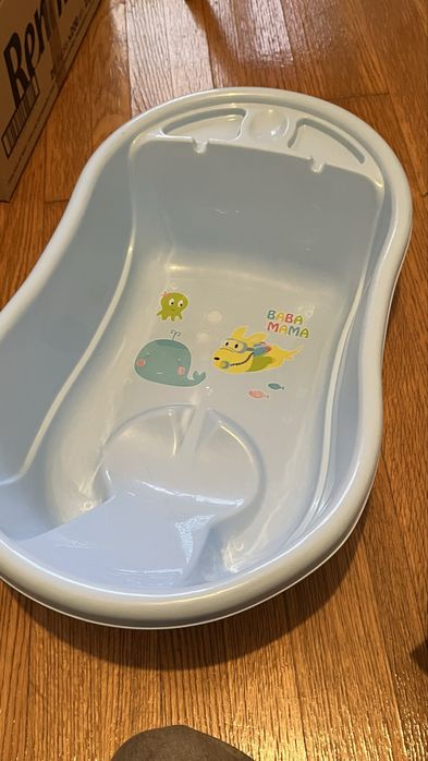 Banheira de Bebé Azul e Branca