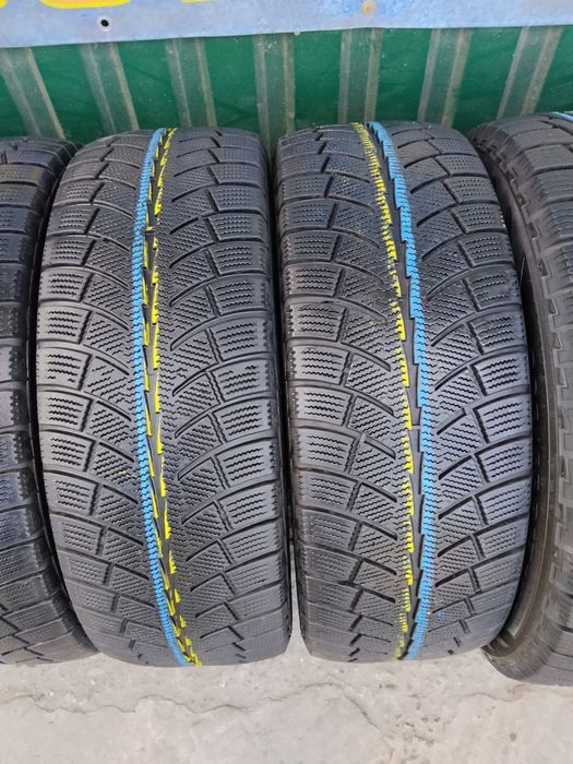 Зимові шини Durun 225/60/17