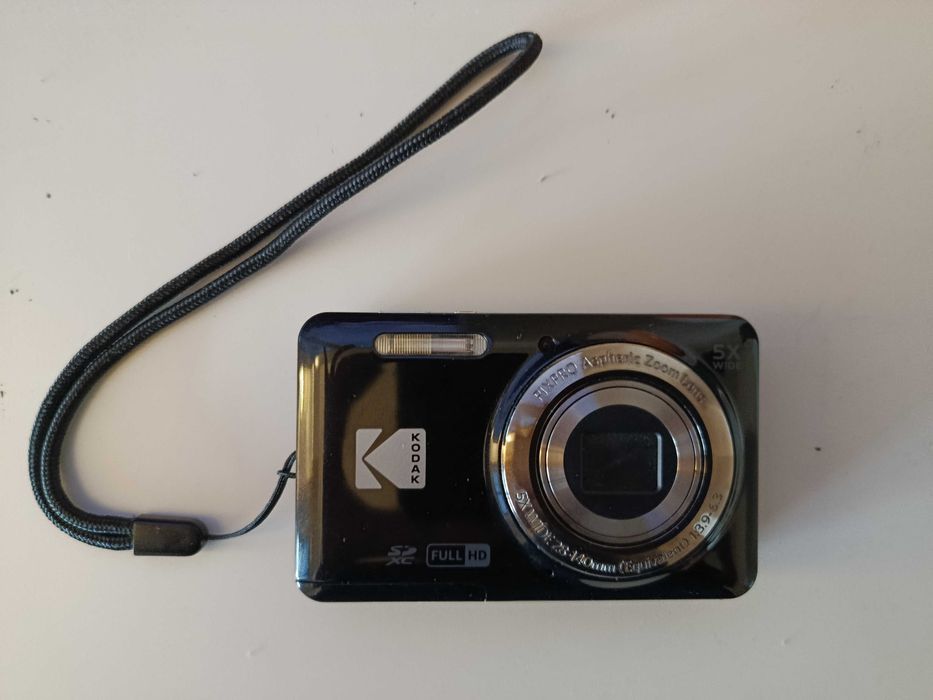 Câmera Digital Kodak Pixpro FZ55 – Como Nova + MicroSD 32GB