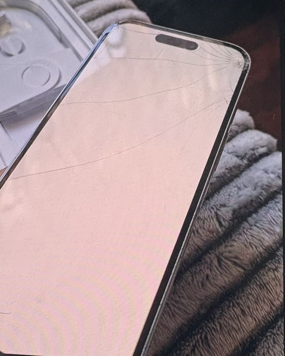 Iphone 16 biały 128 gb