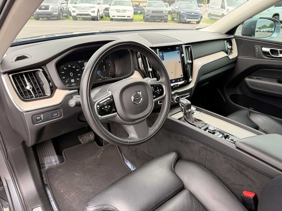 Volvo XC60      2017