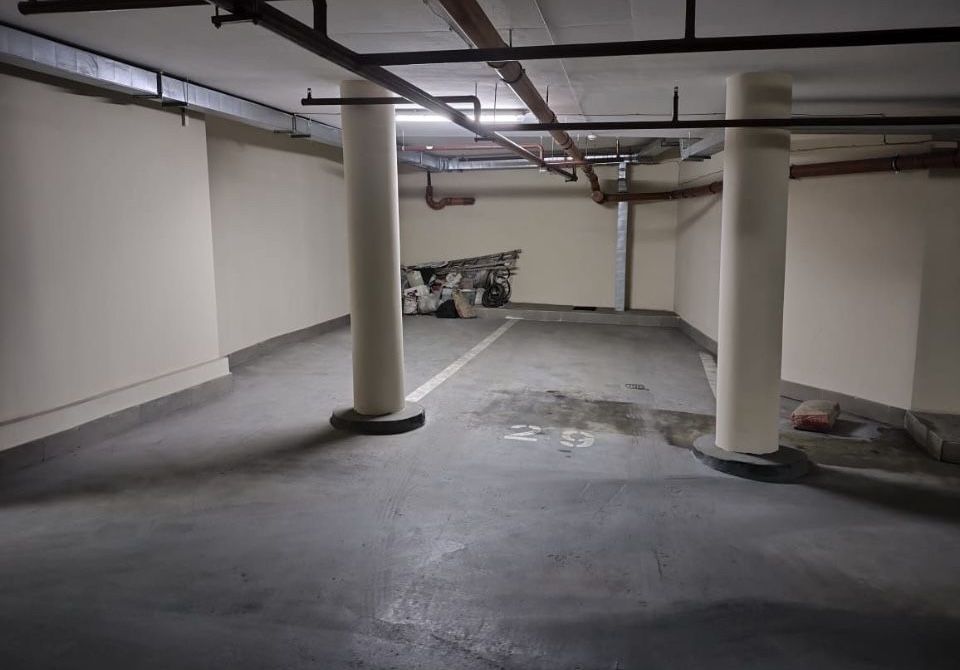 Паркоместо в подземном паркинге.Центр Харькова. ЖК ,, Квитка,,