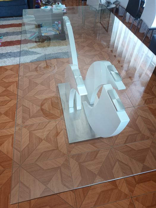 Mesa de jantar de vidro temperado
