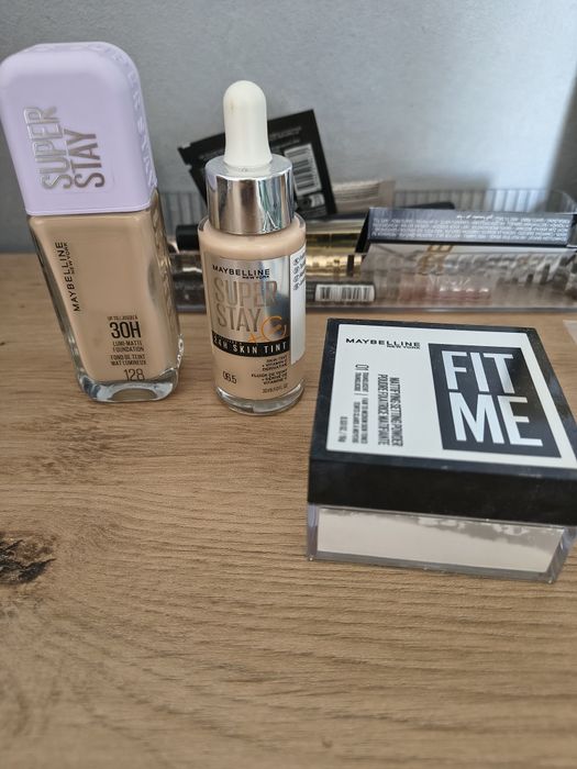 Maybelline super stay zestaw puder sypki
